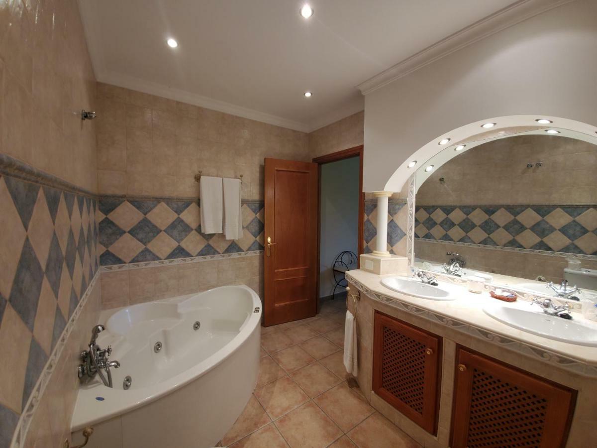 Hotel Arco Del Sol Colmenar Extérieur photo